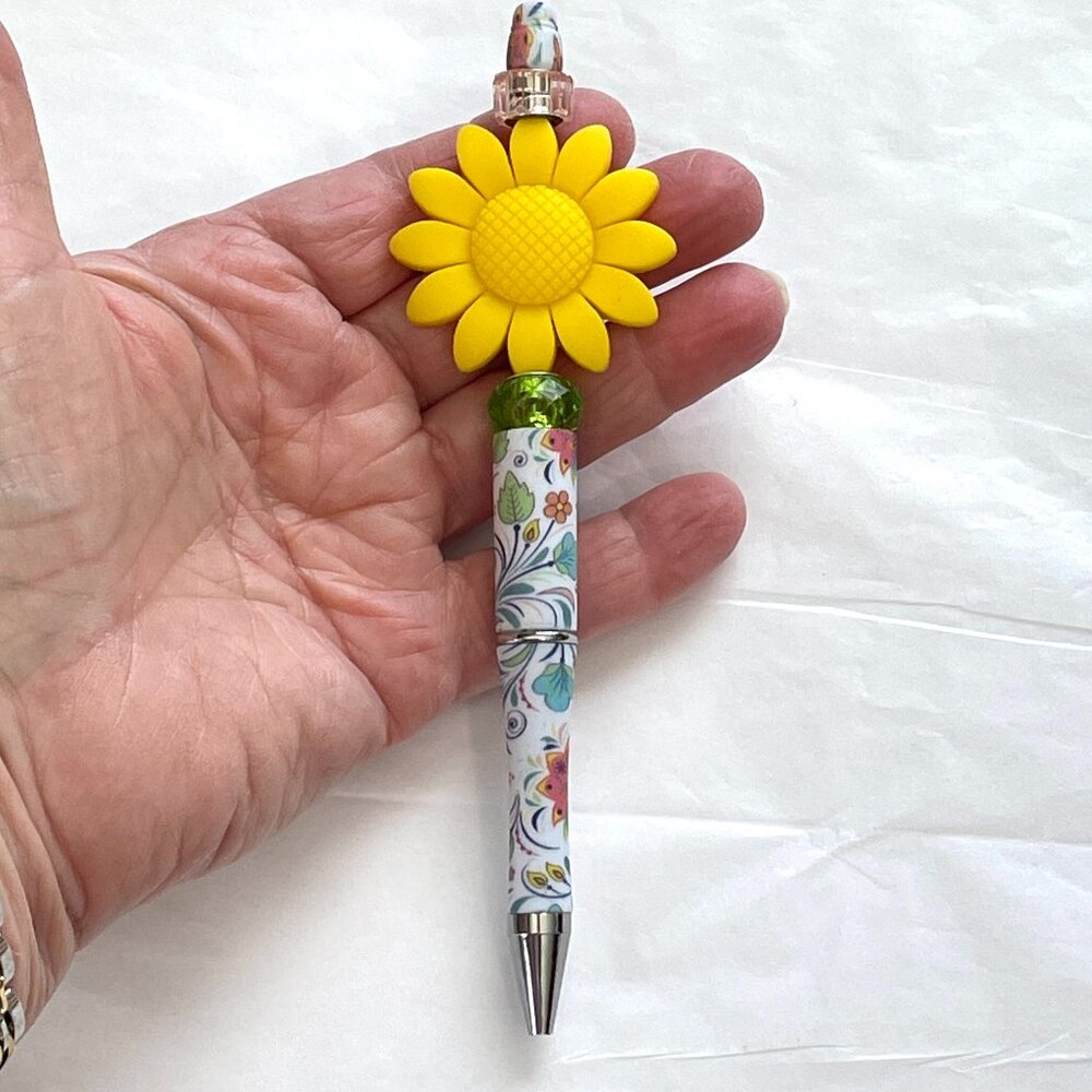 Sunflower Beaded Pen-Flower Beaded Pen-New Free Refills!